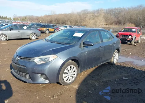2015 Toyota Corolla Le z USA, uszkodzony, nr VIN 2T1BURHE6FC433046